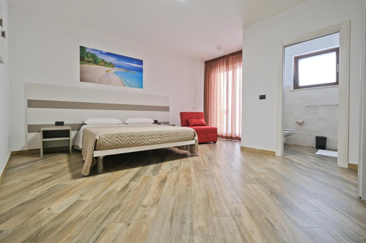 ברינדיזי Il Porto Affittacamere B&B מראה חיצוני תמונה